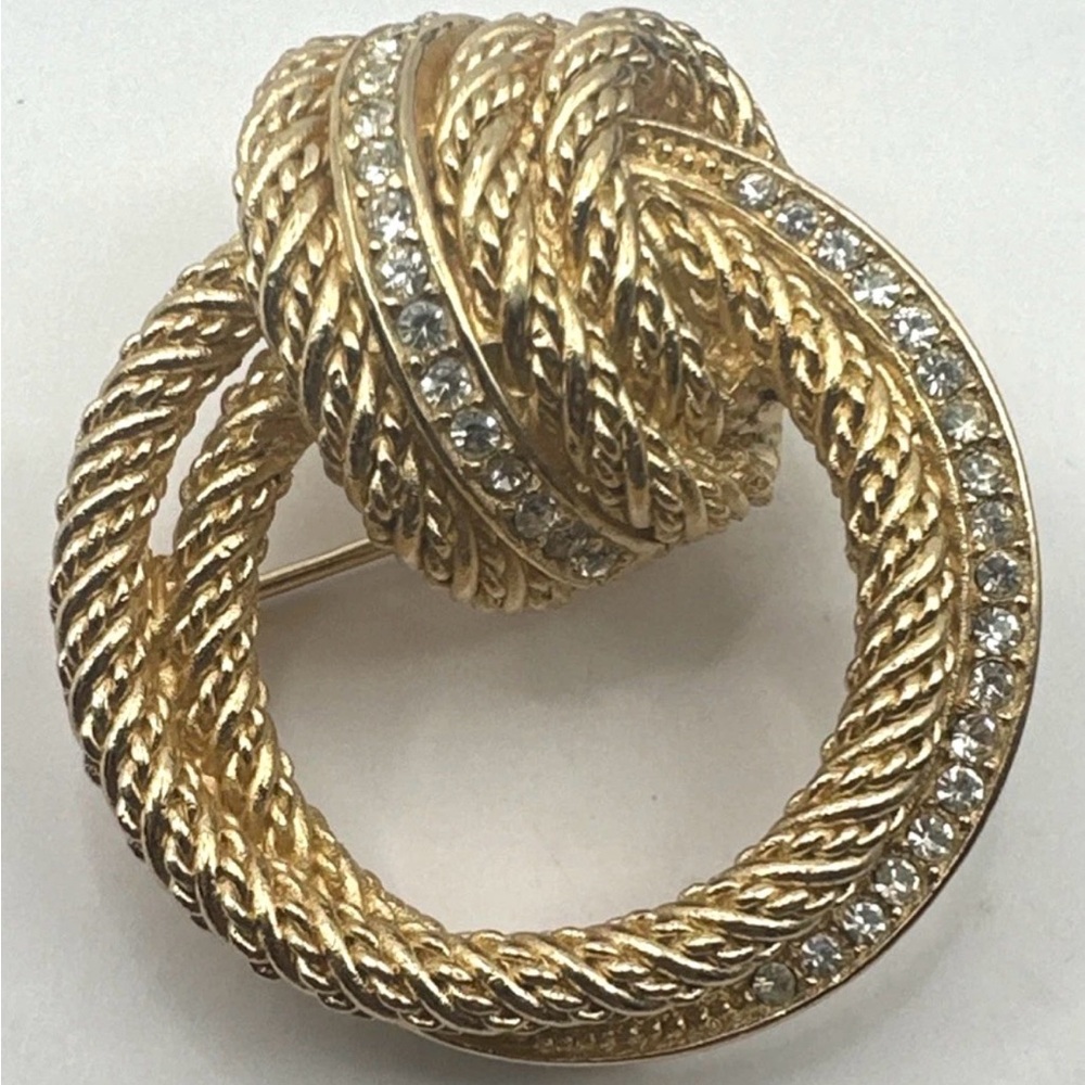 Christian Dior Elegant Gold and Crystal Knot Brooch Very Good